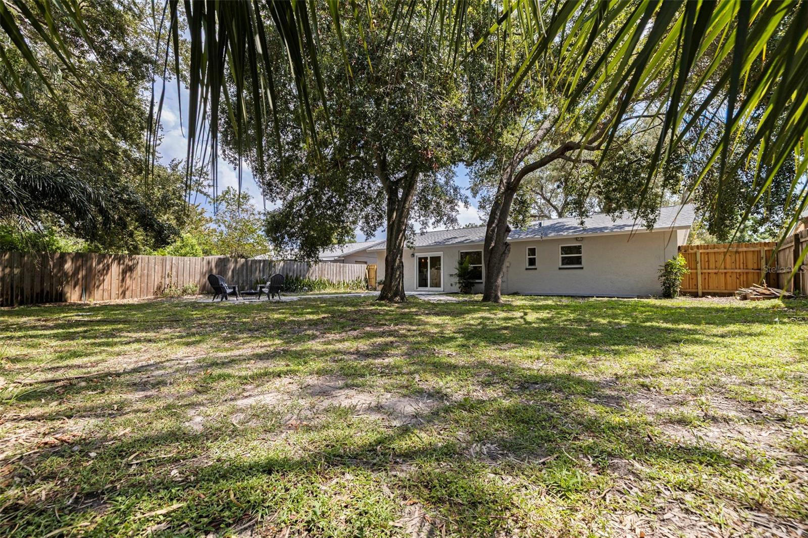 Image 33 of 42 For 1600 Amberlea Drive N