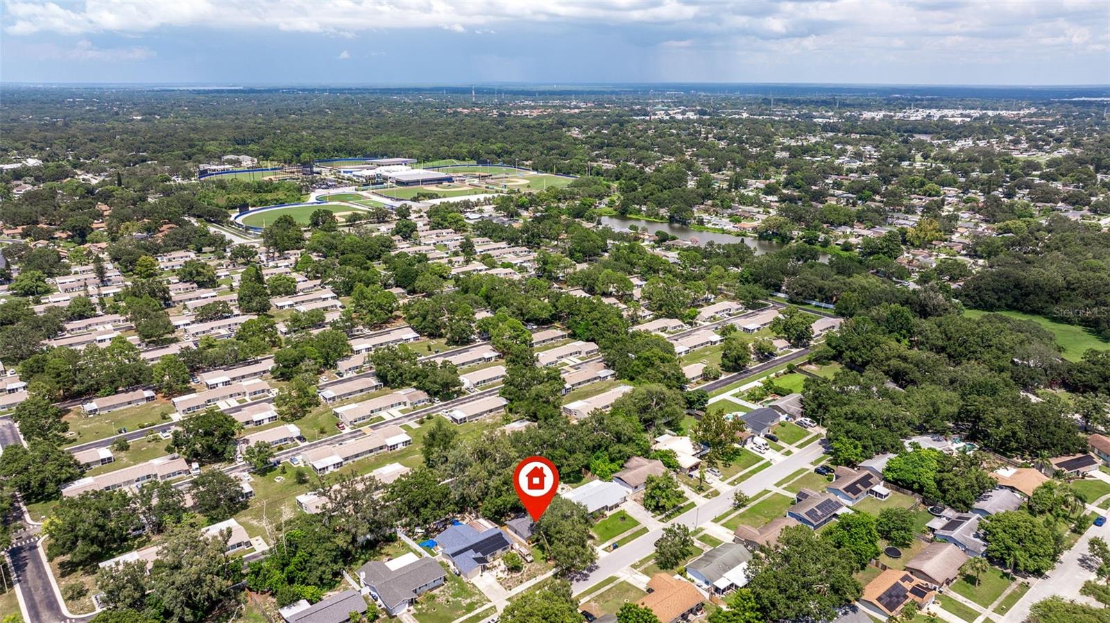 Image 36 of 42 For 1600 Amberlea Drive N