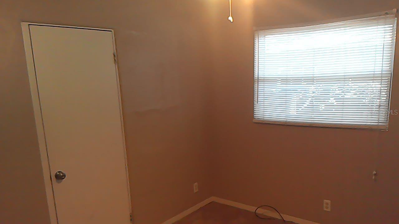 Image 6 of 13 For 2543 38th Avenue N