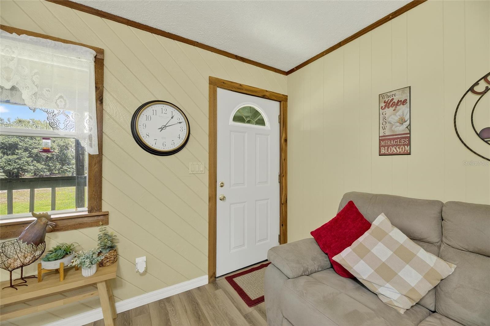 Image 12 of 39 For 205 Wendel Avenue