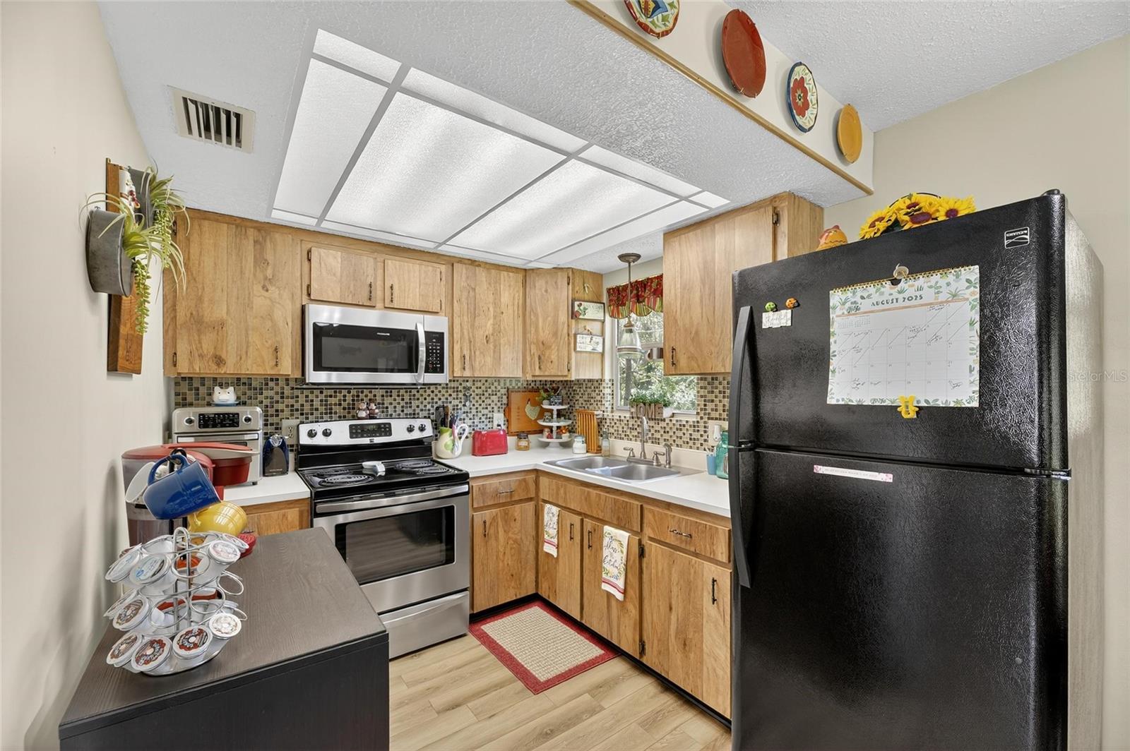 Image 20 of 39 For 205 Wendel Avenue