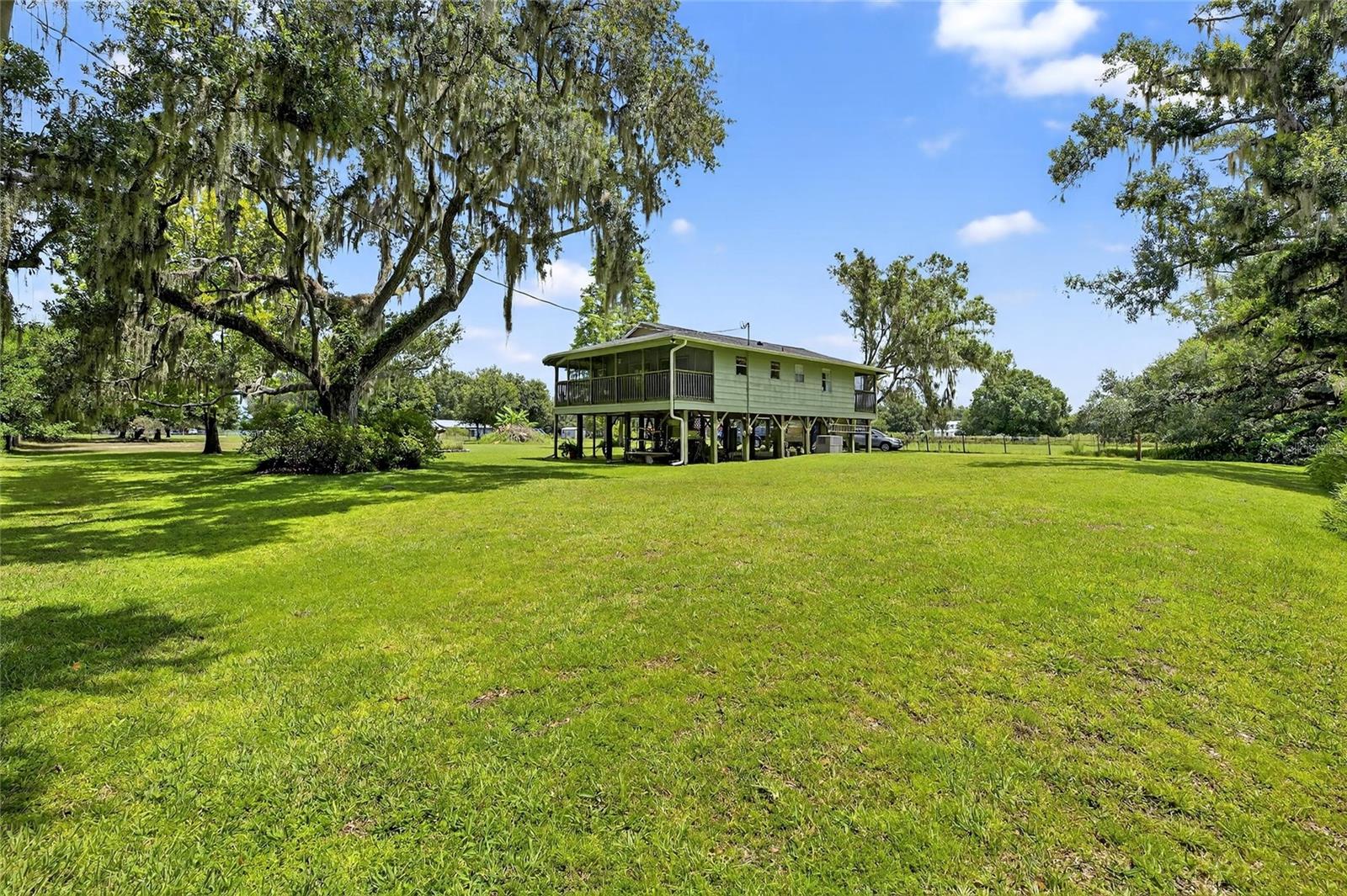 Image 8 of 39 For 205 Wendel Avenue