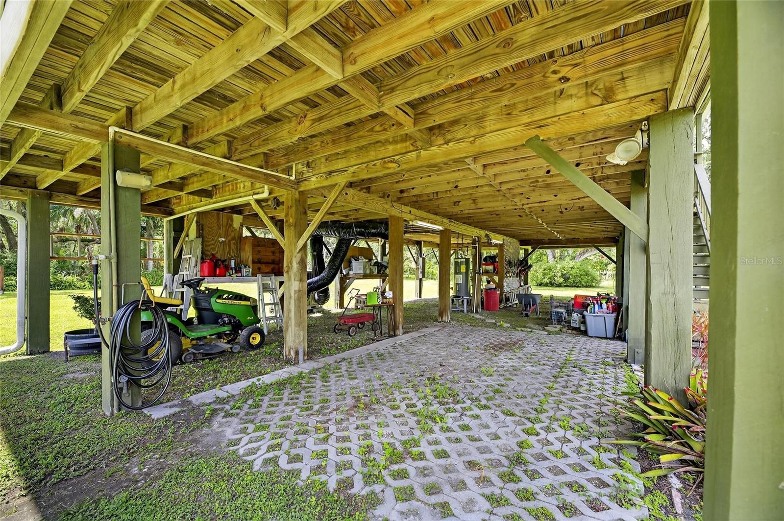 Image 9 of 39 For 205 Wendel Avenue