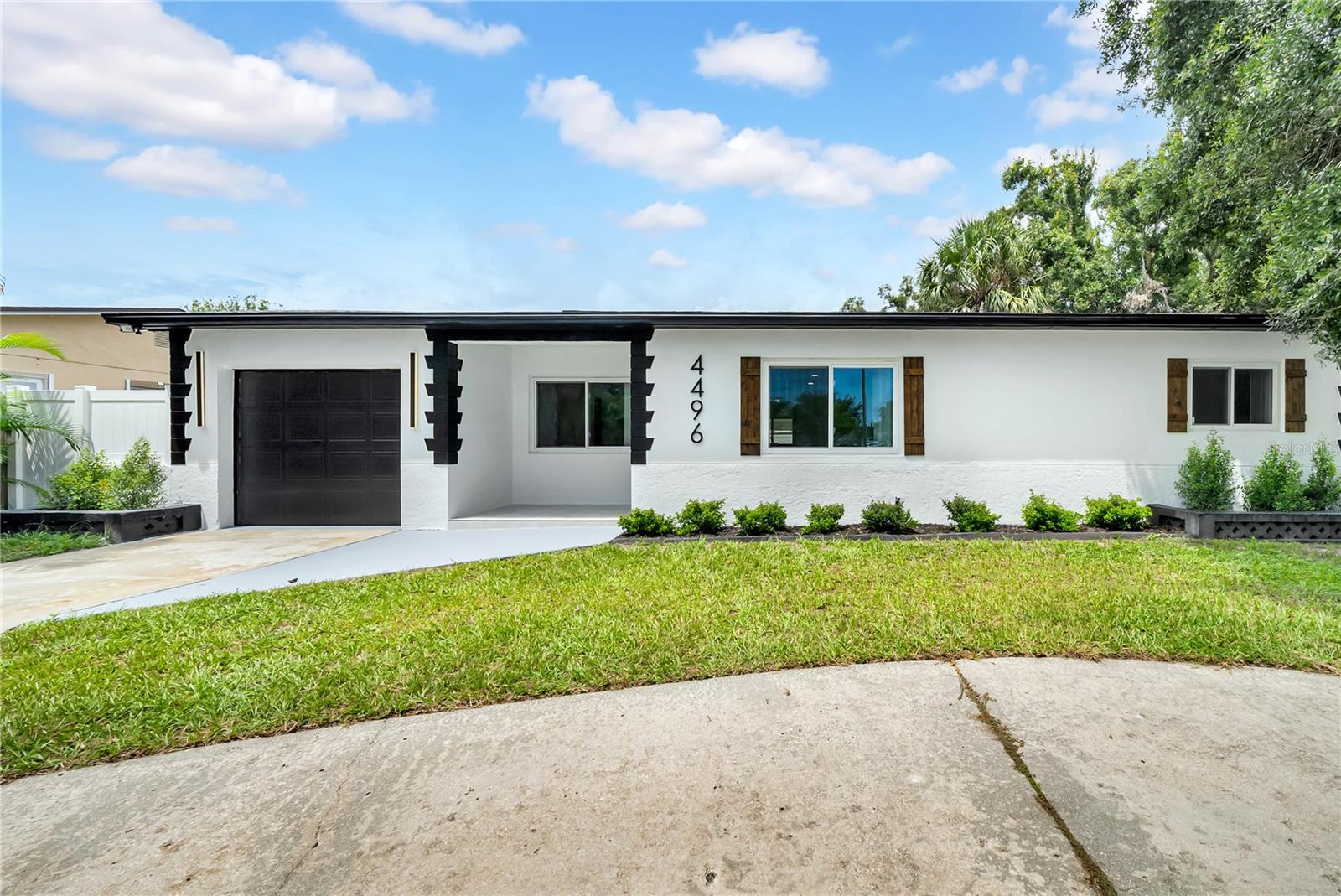 Listing photo id 0 for 4496 58 Street N