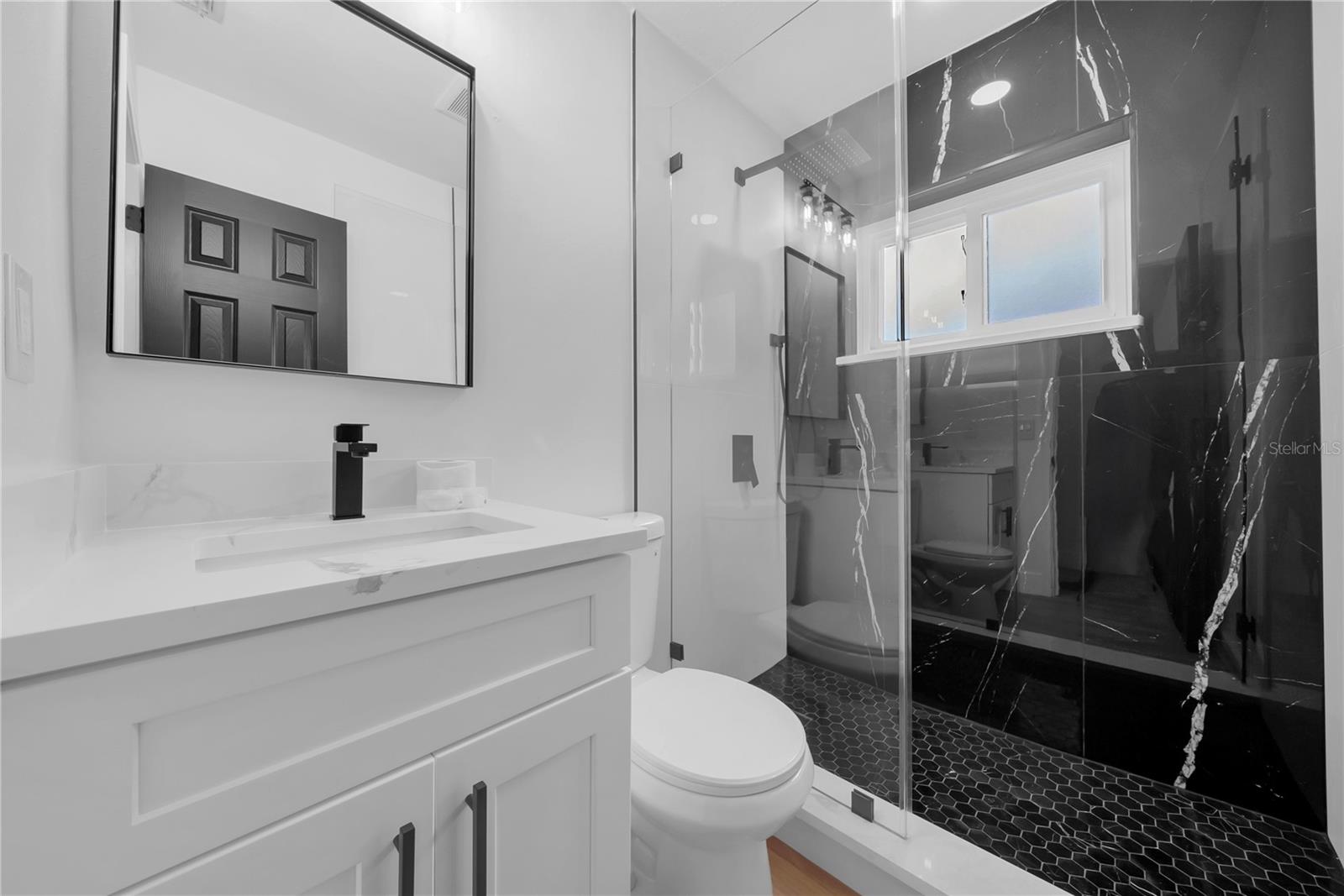 Listing photo id 24 for 4496 58 Street N