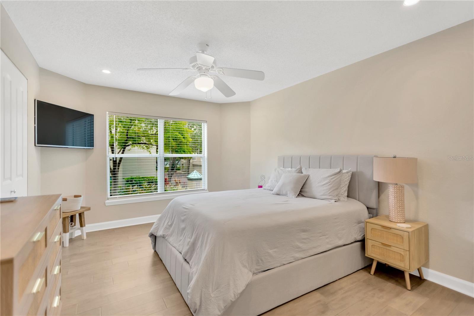 Image 16 of 32 For 775 Mainsail Drive 775
