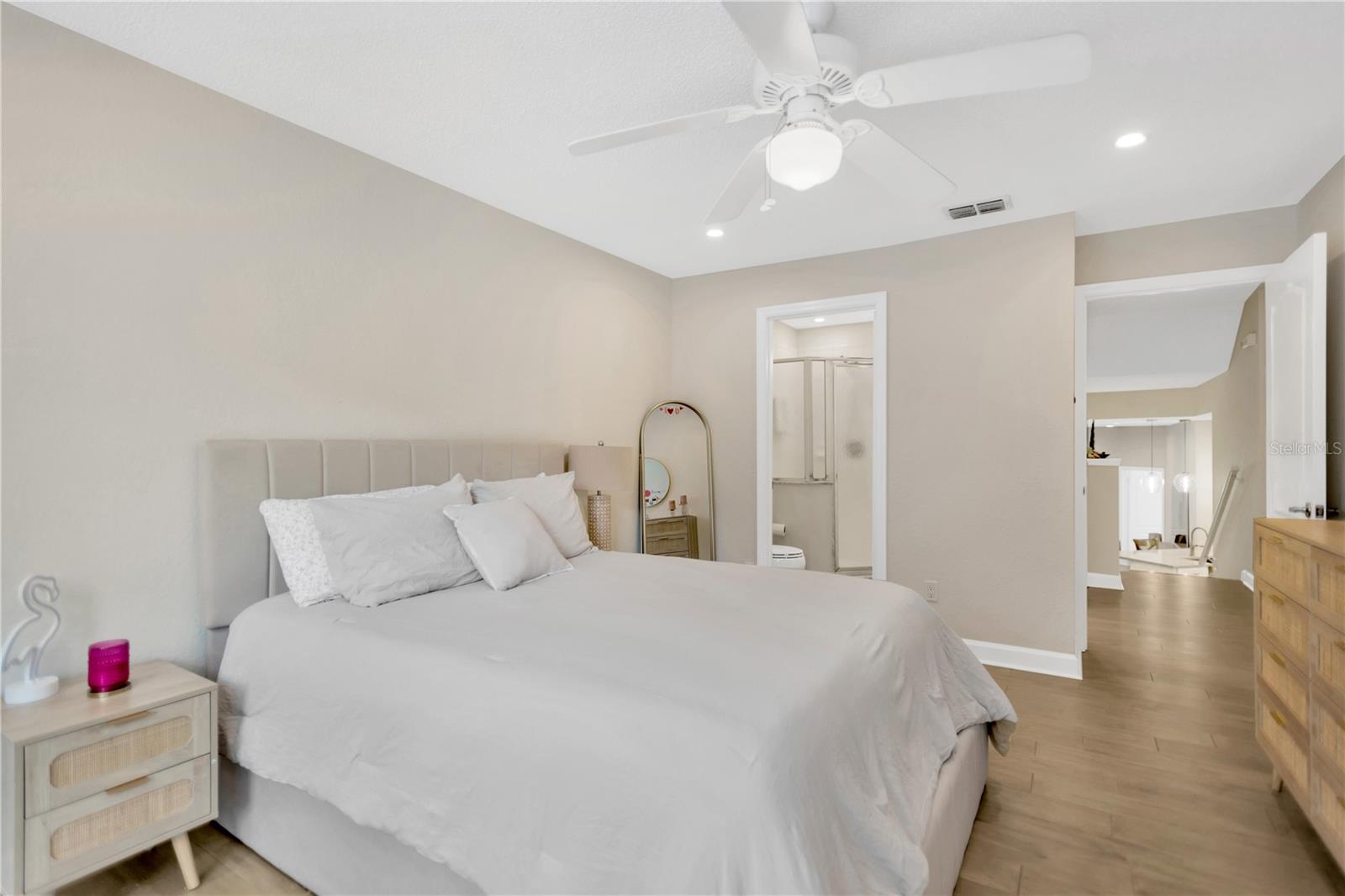 Image 17 of 32 For 775 Mainsail Drive 775
