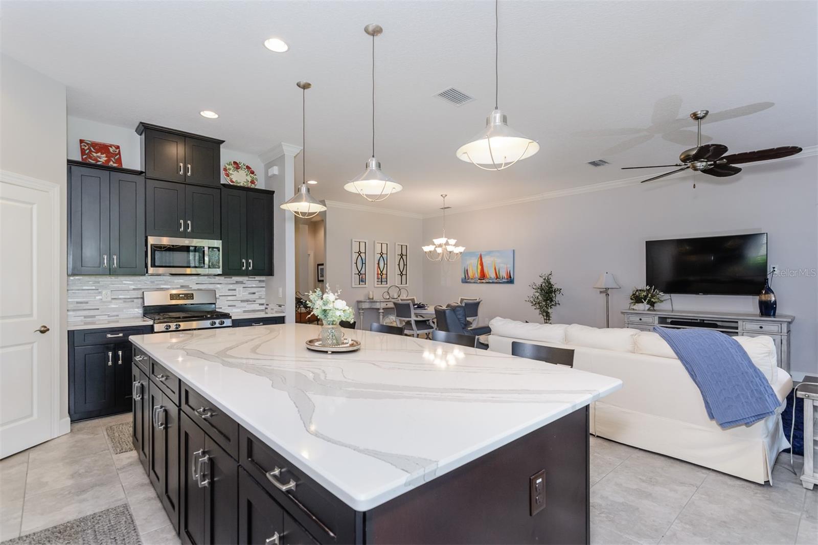 Image 13 of 76 For 11740 Bitola Drive