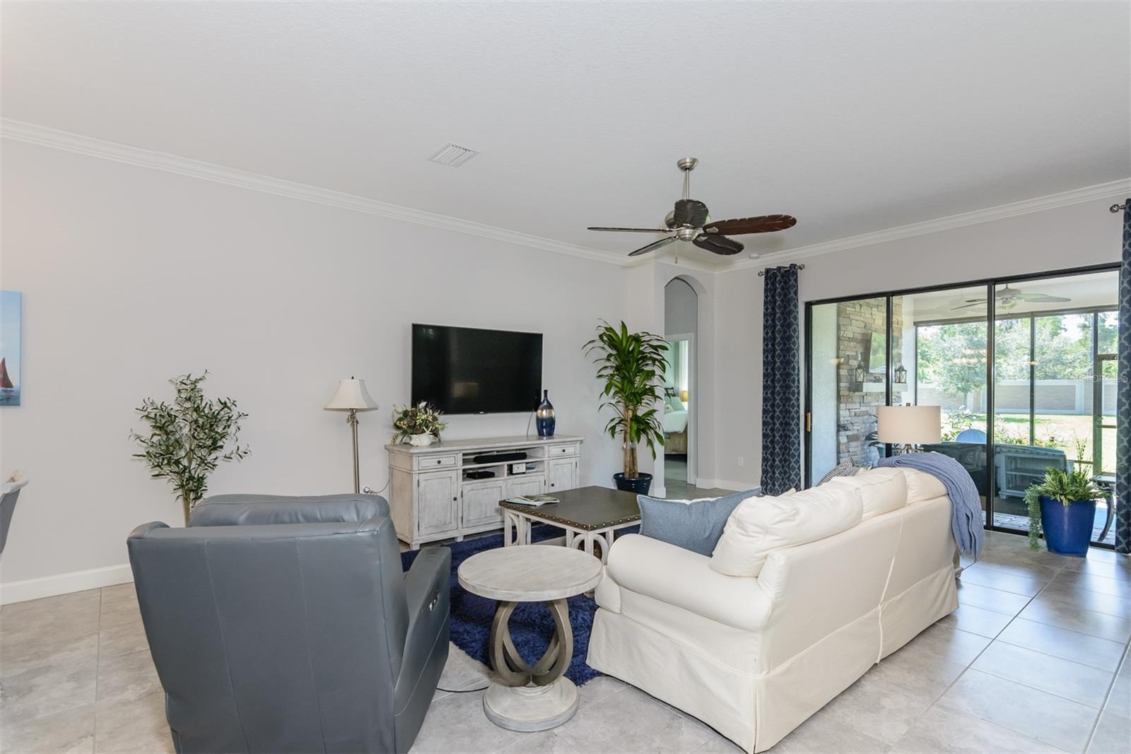 Image 22 of 76 For 11740 Bitola Drive