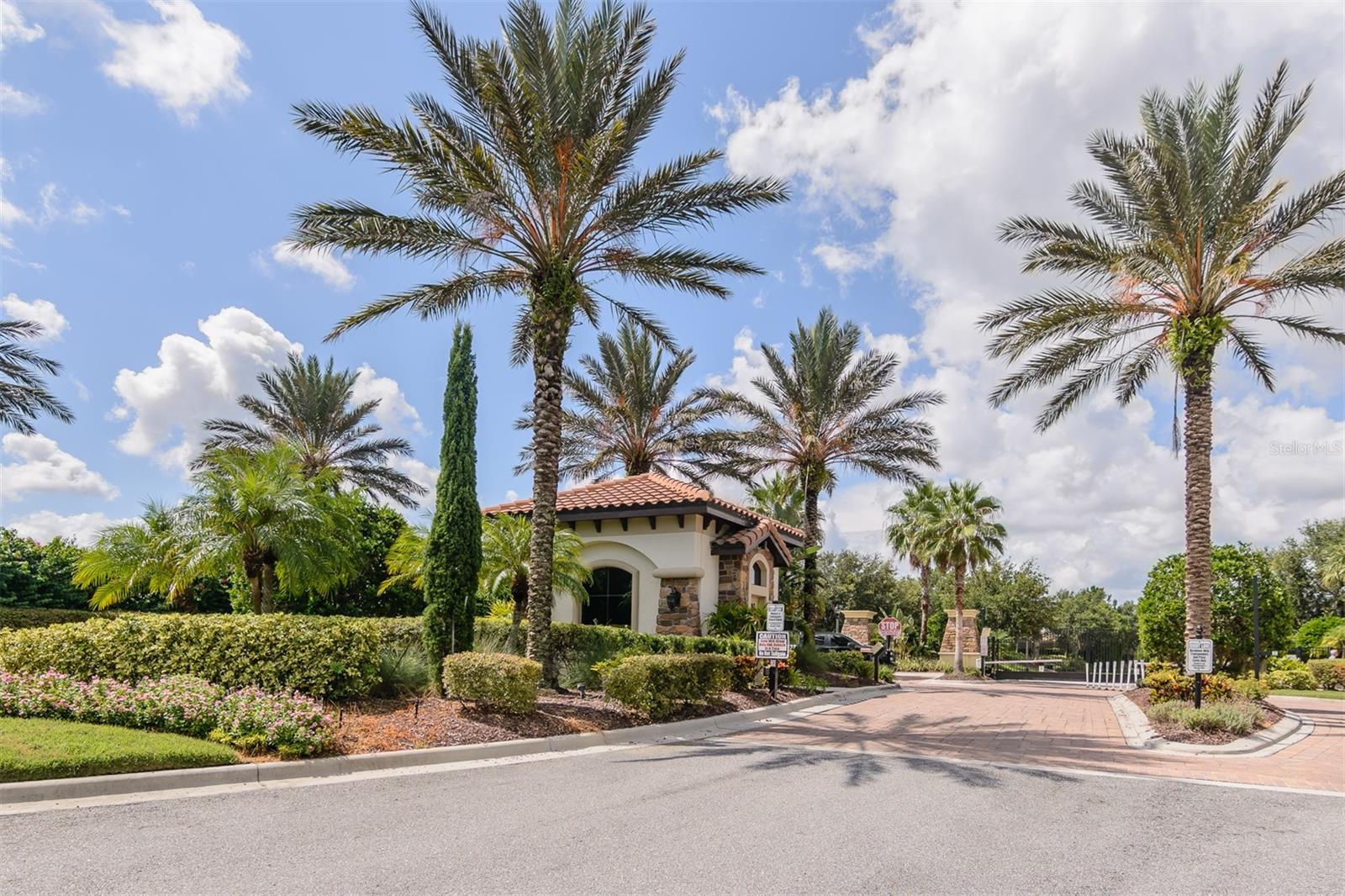 Image 54 of 76 For 11740 Bitola Drive