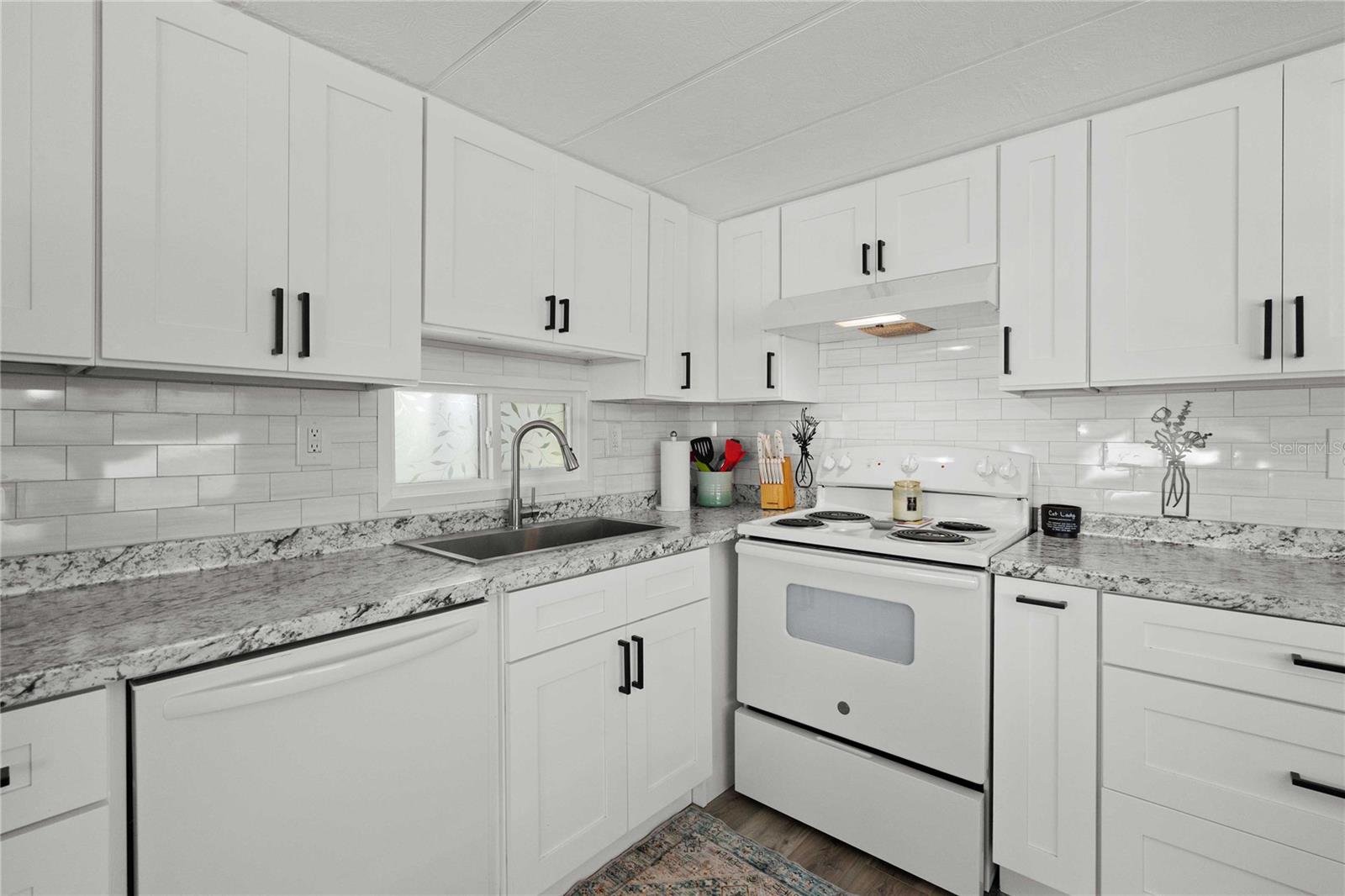 Image 11 of 57 For 5400 Amanda Street