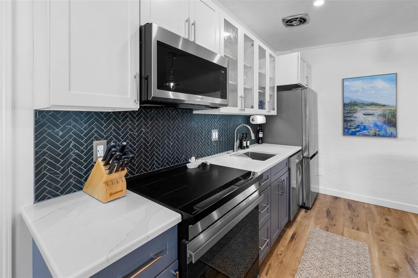 Image 14 of 36 For 4499 Neptune Drive