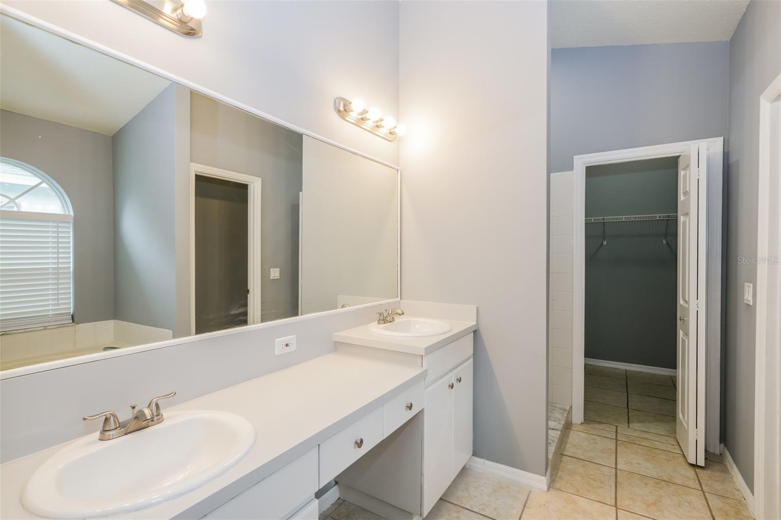 Image 14 of 15 For 22707 Roderick Drive