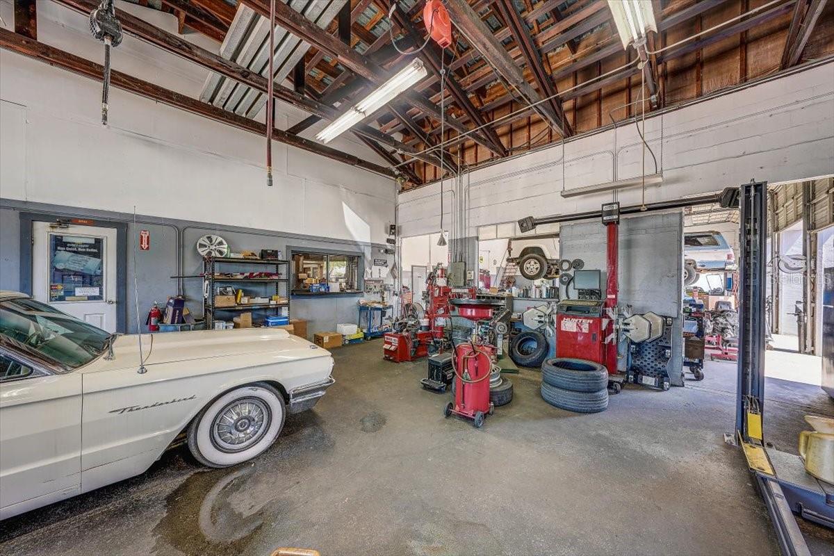 Image 16 of 91 For 1010 Alt 19  