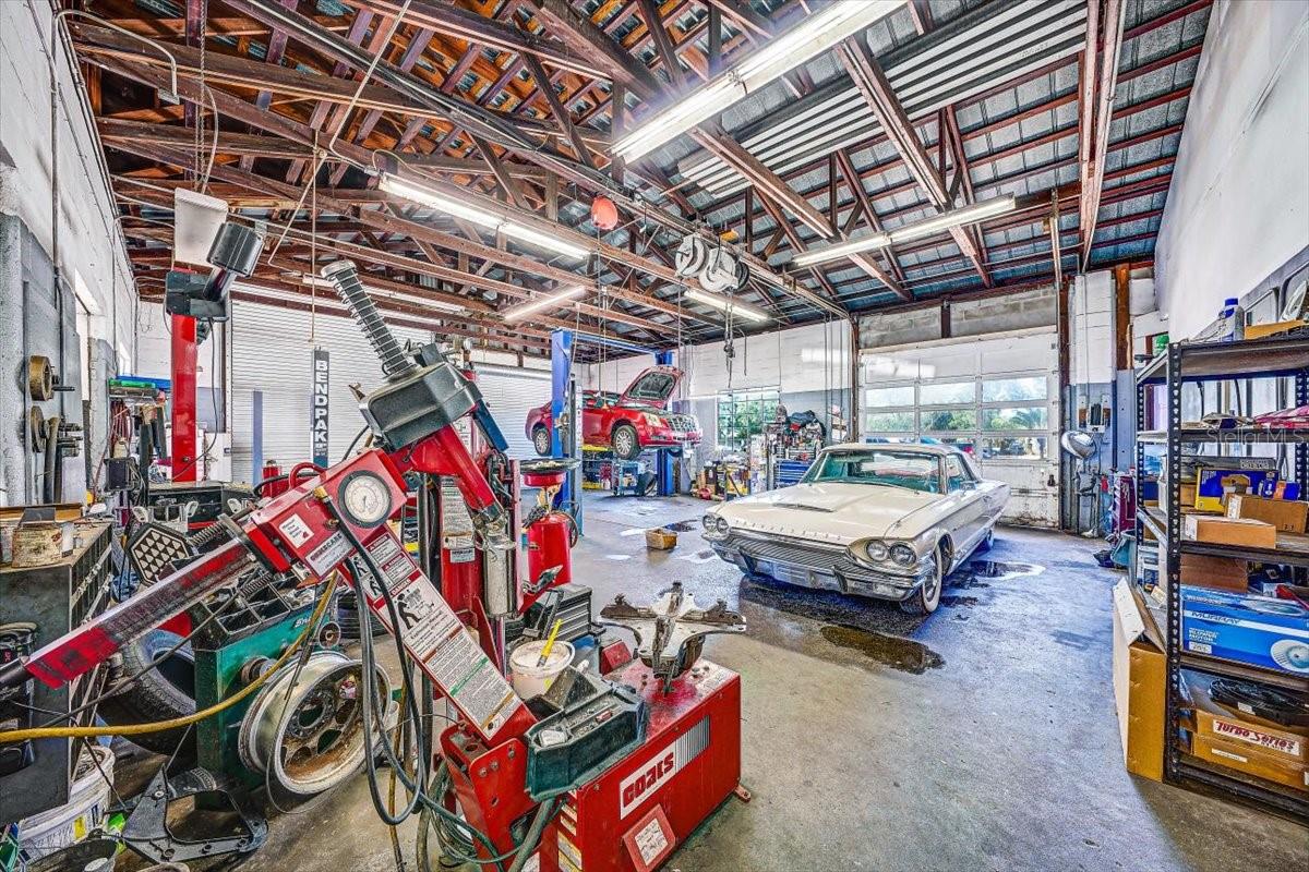 Image 17 of 91 For 1010 Alt 19  