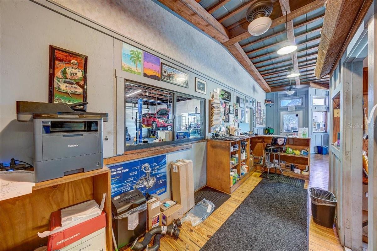 Image 28 of 91 For 1010 Alt 19  