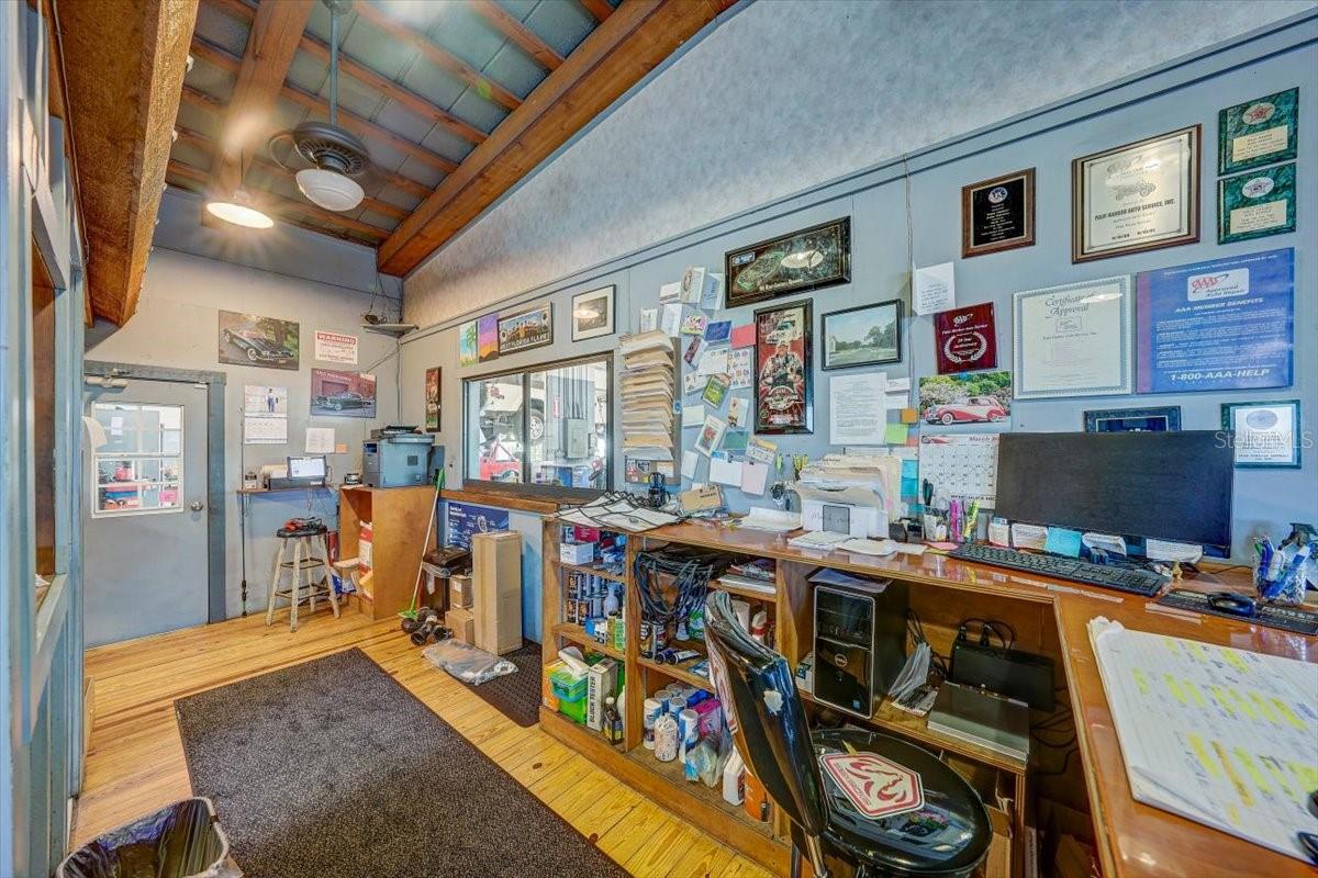 Image 29 of 91 For 1010 Alt 19  