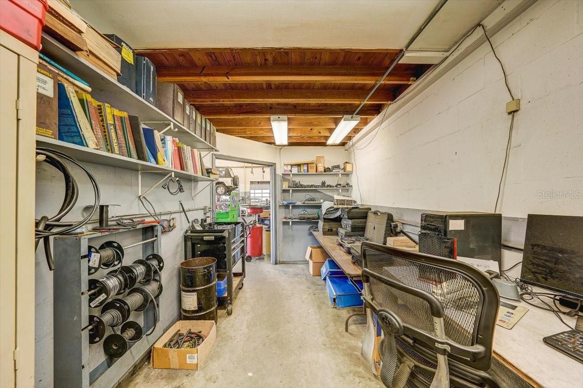 Image 39 of 91 For 1010 Alt 19  