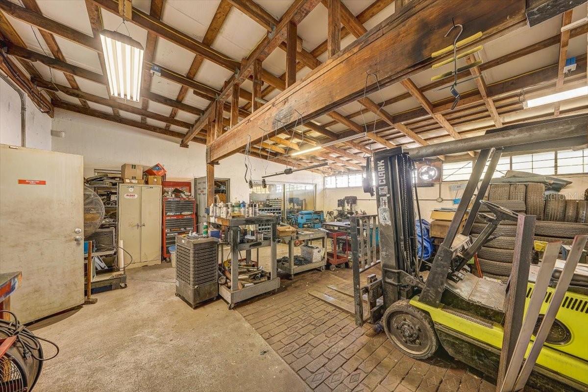 Image 42 of 91 For 1010 Alt 19  