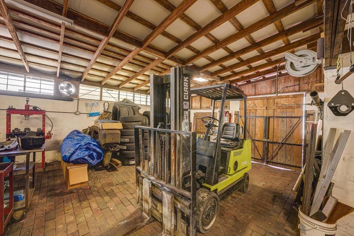 Image 43 of 91 For 1010 Alt 19  