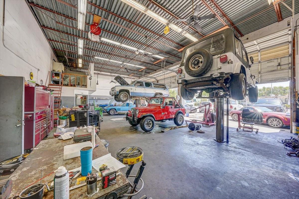 Image 5 of 91 For 1010 Alt 19  