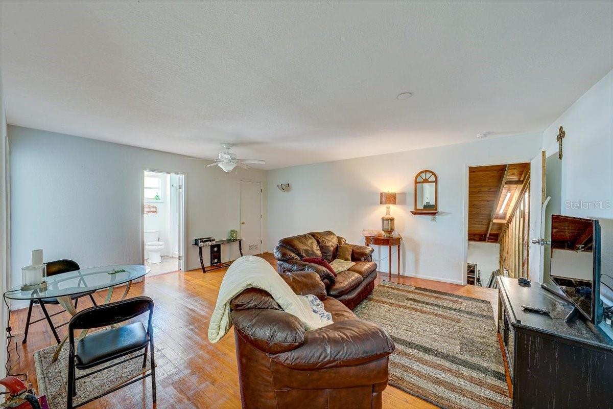 Image 51 of 91 For 1010 Alt 19  