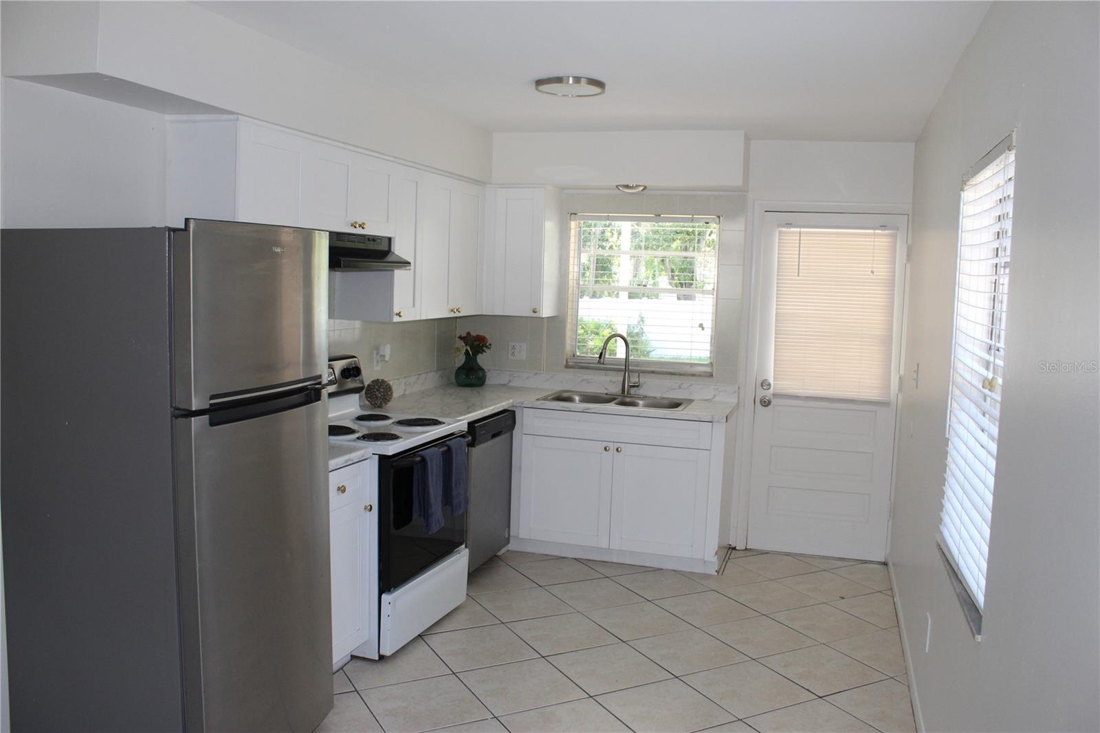 Image 4 of 14 For 6806 Mathers Lane
