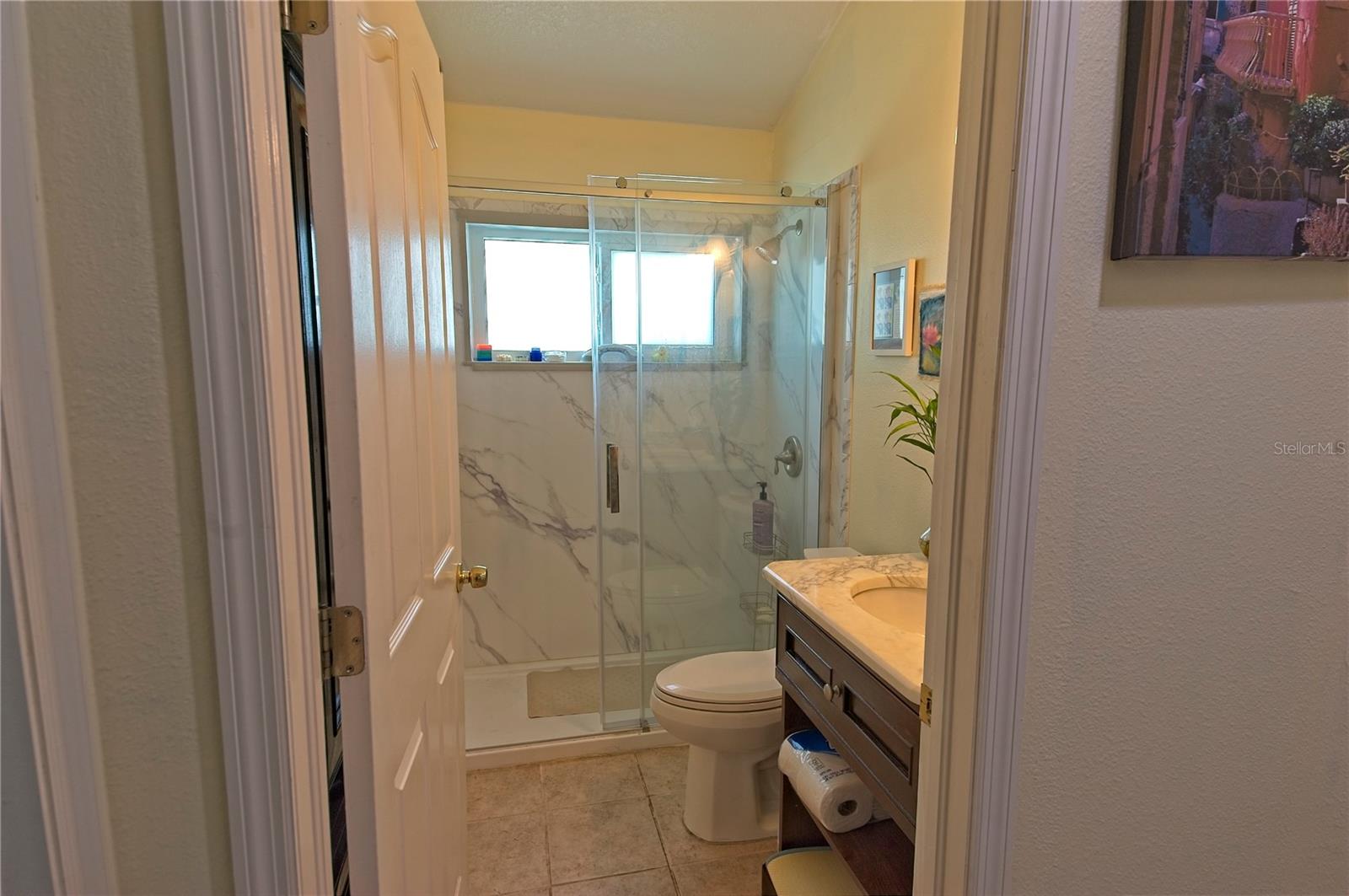 Image 23 of 35 For 530 Somerhill Drive Ne