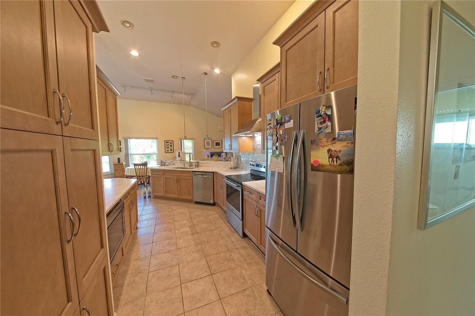 Image 9 of 35 For 530 Somerhill Drive Ne