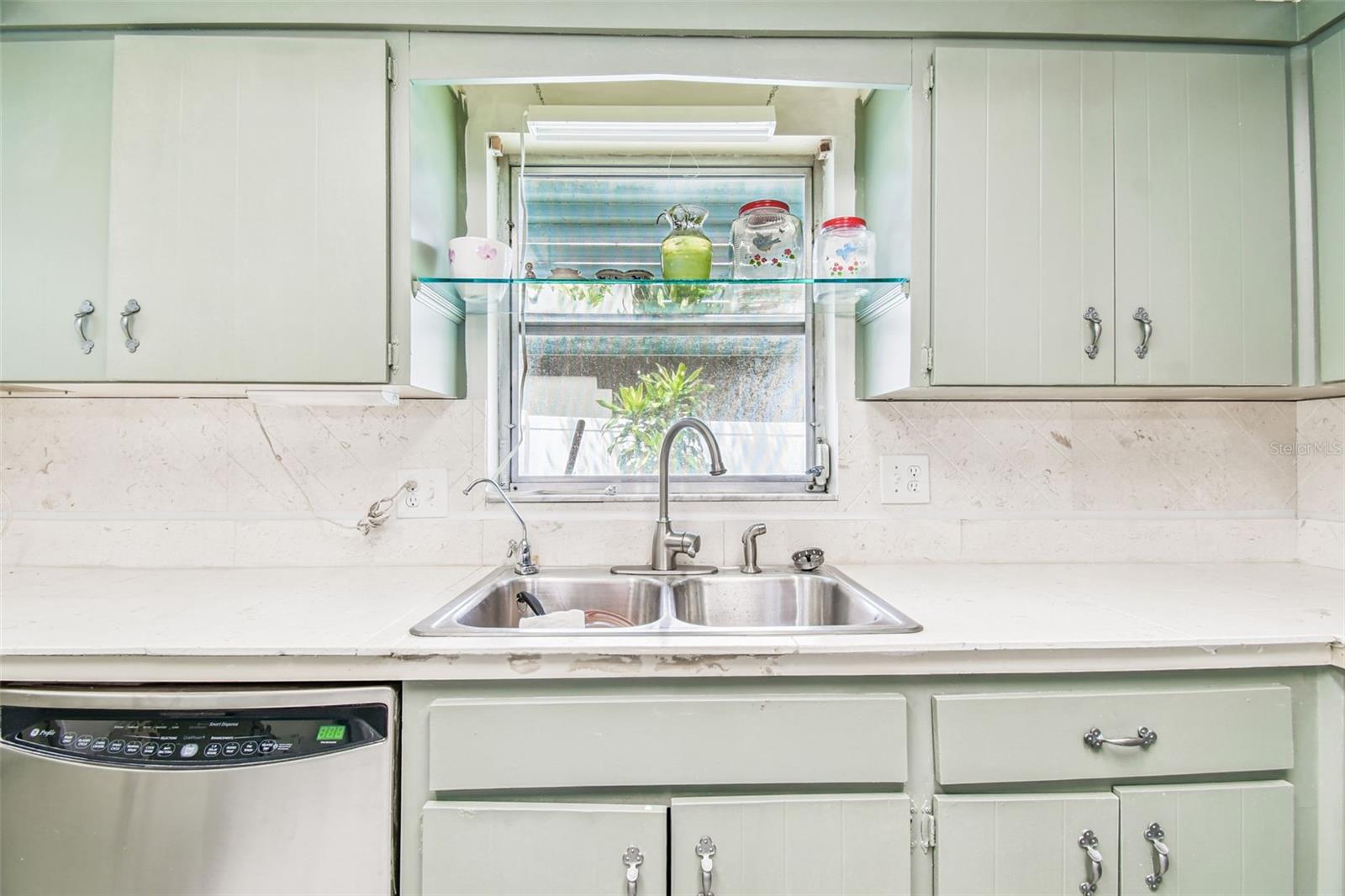 Image 11 of 41 For 9516 Merrimoor Boulevard