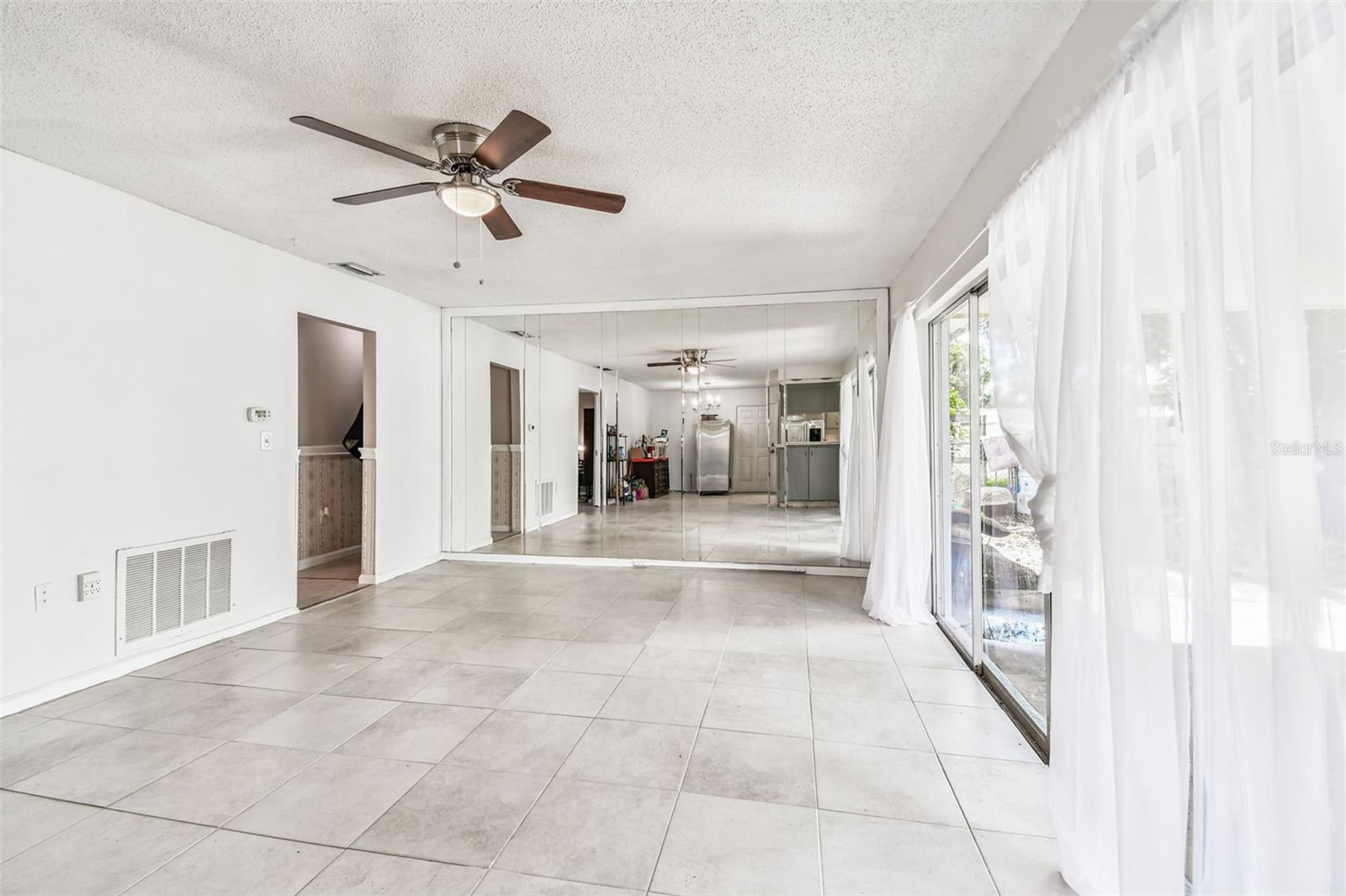 Image 13 of 41 For 9516 Merrimoor Boulevard