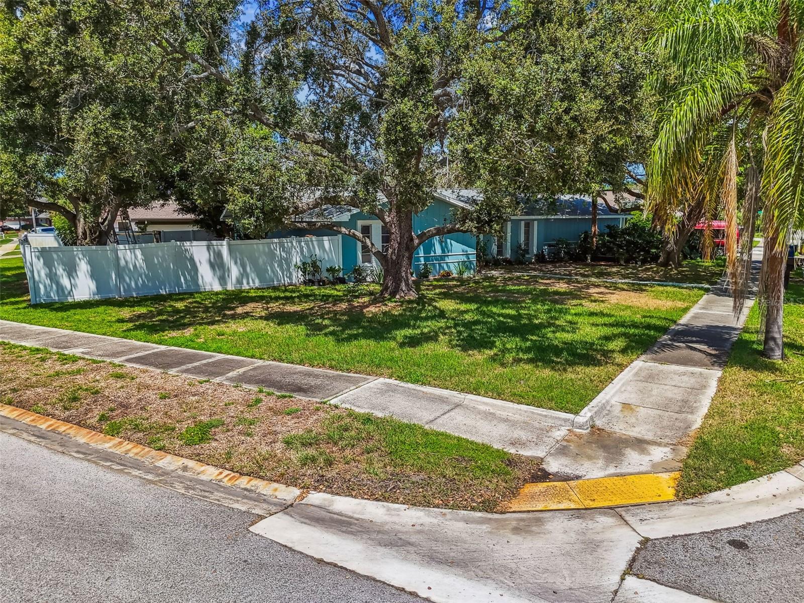 Image 37 of 41 For 9516 Merrimoor Boulevard