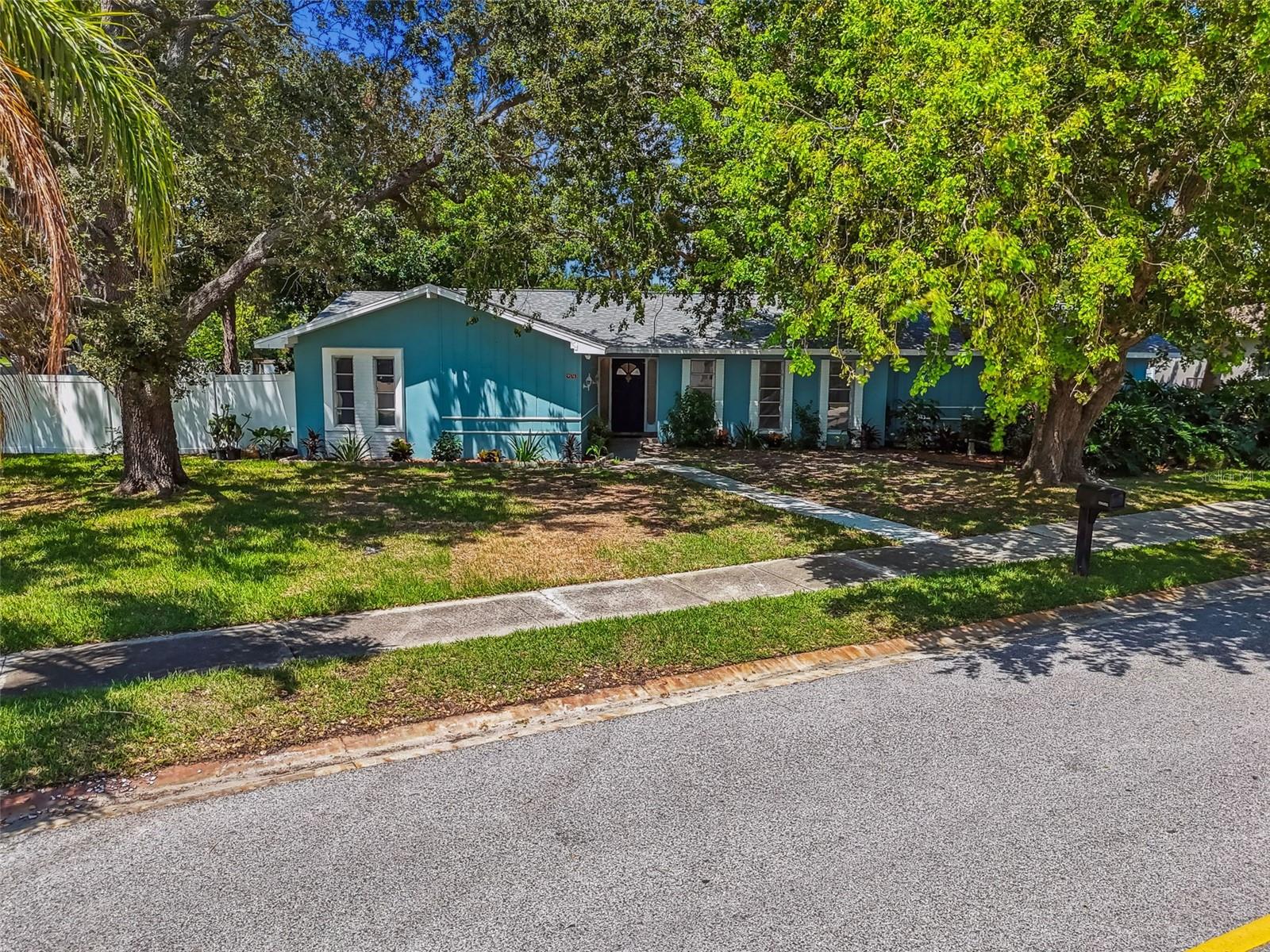 Image 38 of 41 For 9516 Merrimoor Boulevard