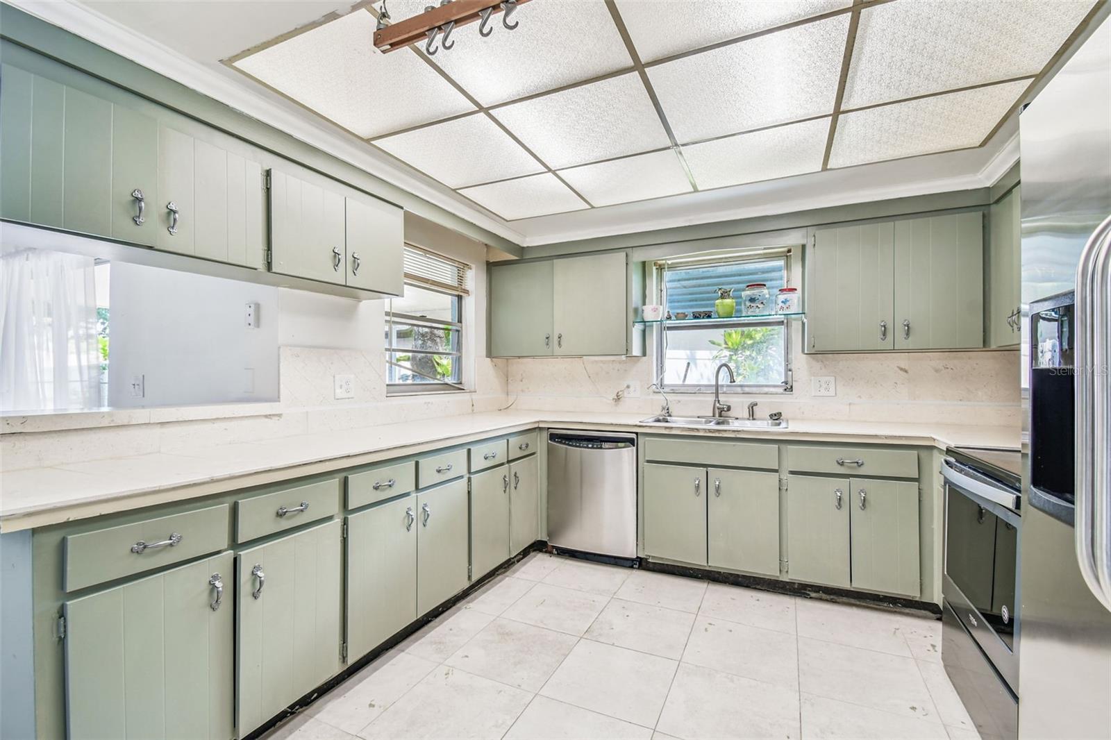 Image 8 of 41 For 9516 Merrimoor Boulevard