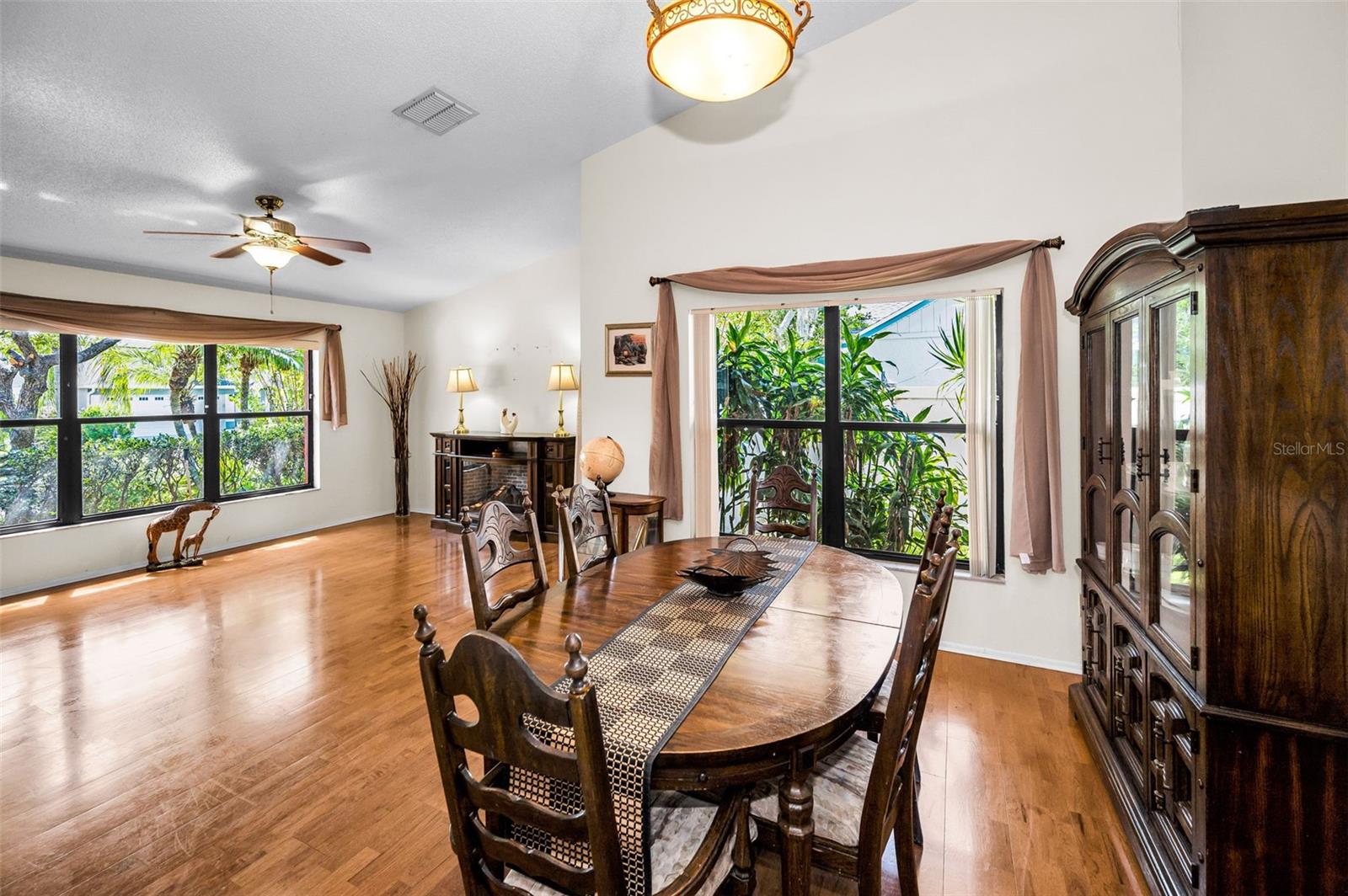 Image 15 of 87 For 8609 Thimbleberry Lane