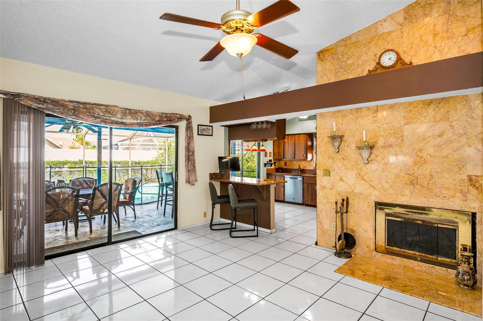 Image 19 of 87 For 8609 Thimbleberry Lane