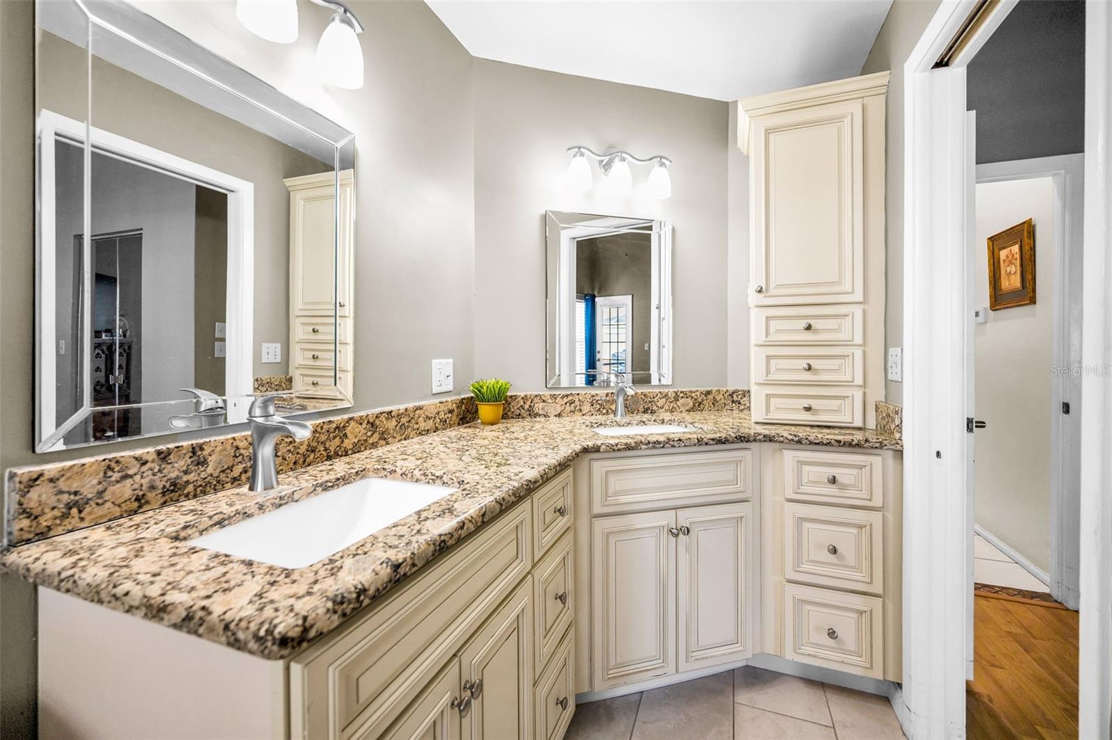 Image 30 of 87 For 8609 Thimbleberry Lane