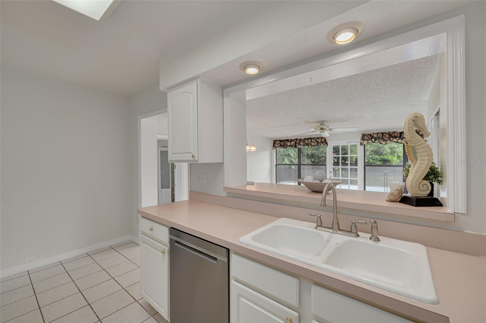 Image 11 of 38 For 1358 Admiral Woodson Lane