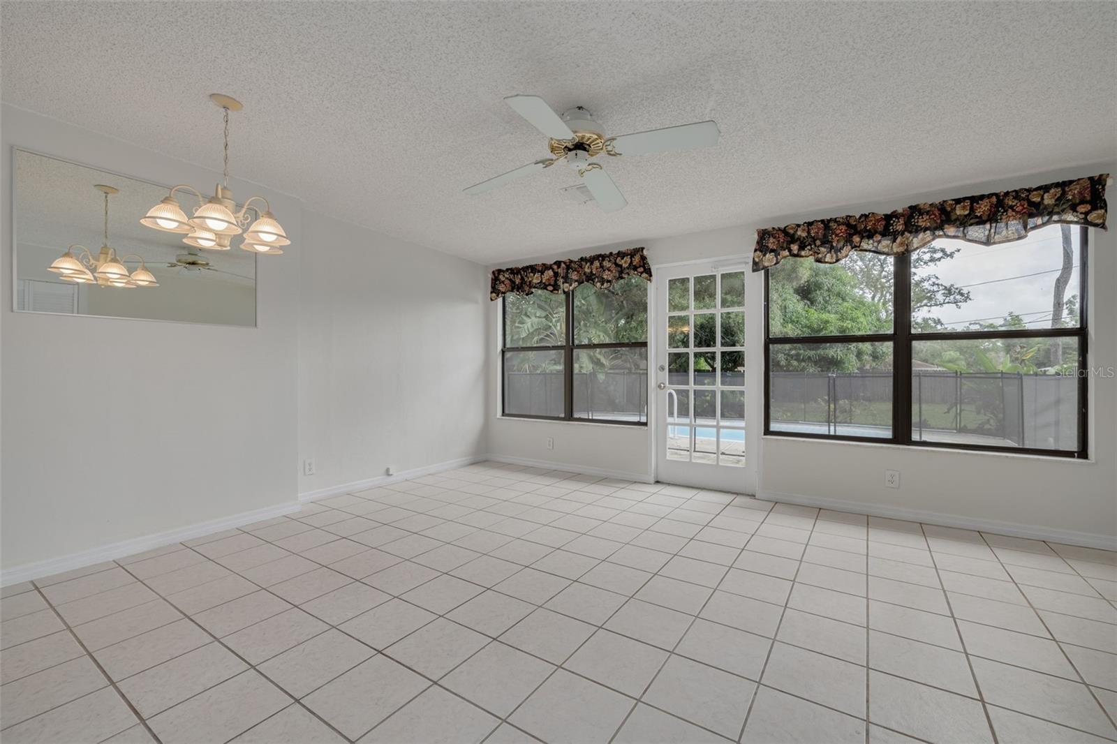 Image 16 of 38 For 1358 Admiral Woodson Lane