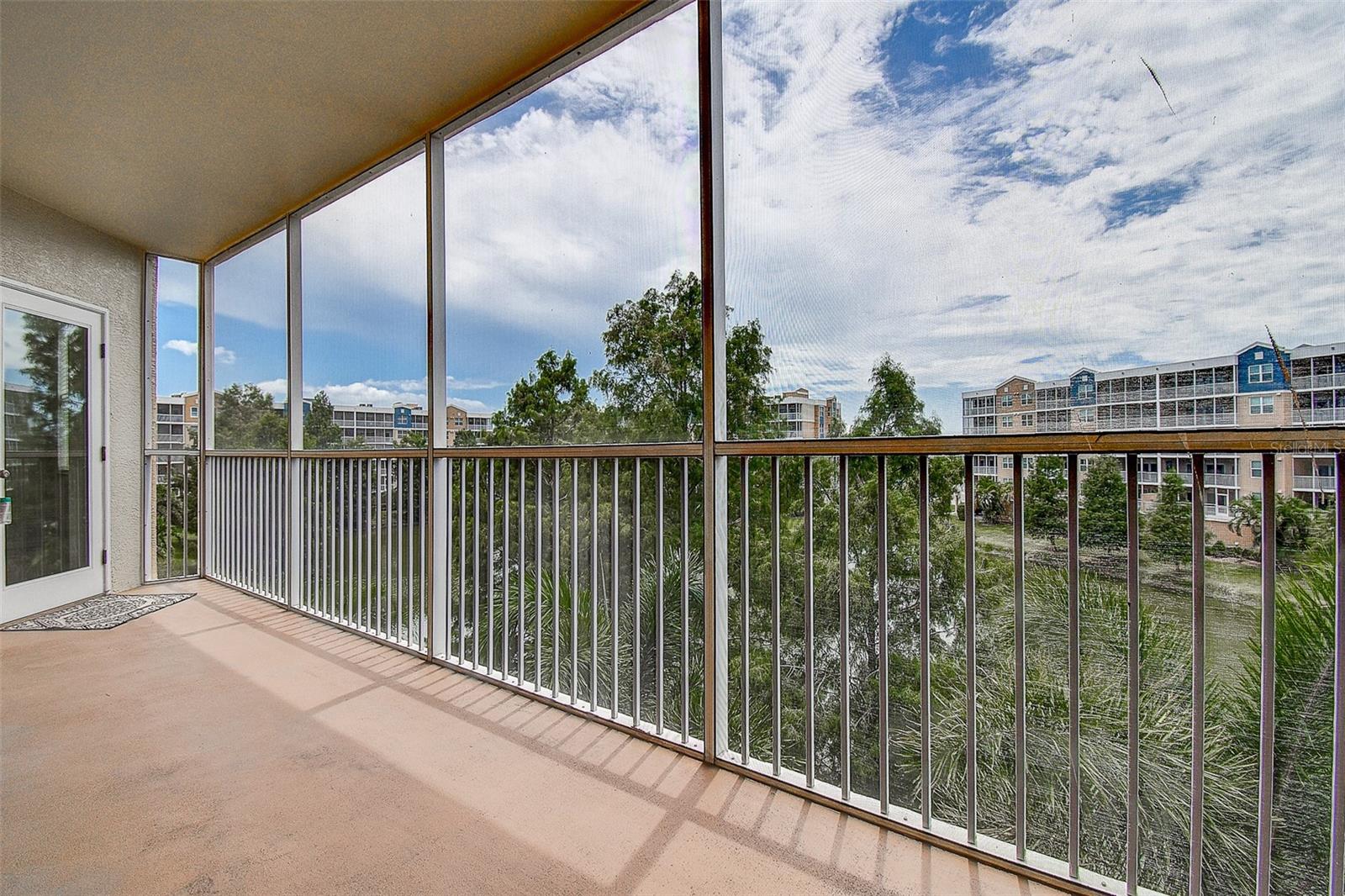 Image 16 of 40 For 960 Starkey Road 4303