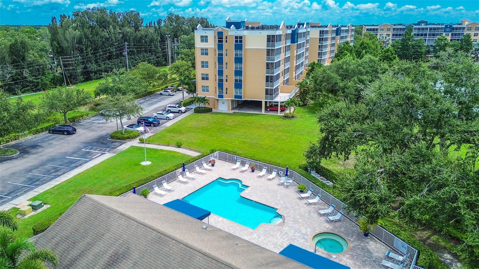 Image 32 of 40 For 960 Starkey Road 4303