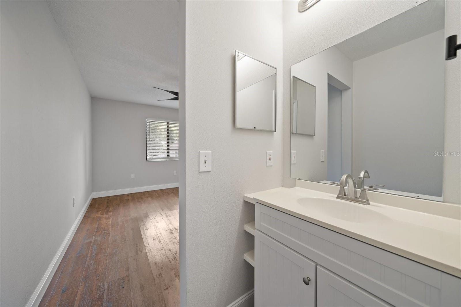 Image 19 of 36 For 2165 Corbin Place E