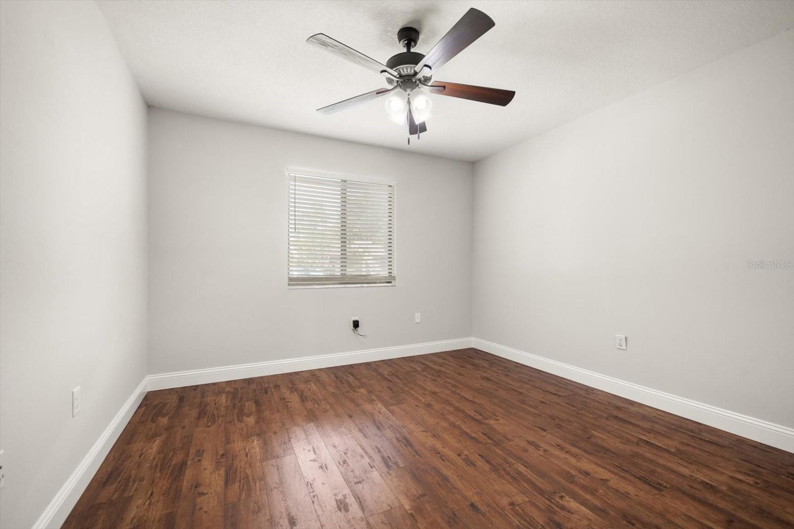 Image 23 of 36 For 2165 Corbin Place E