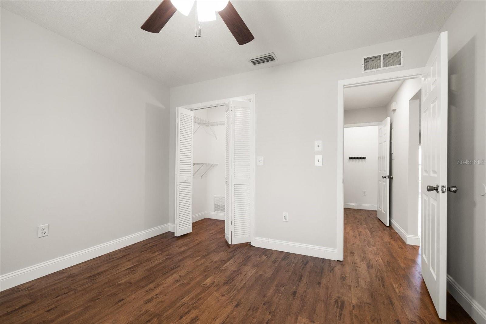 Image 24 of 36 For 2165 Corbin Place E