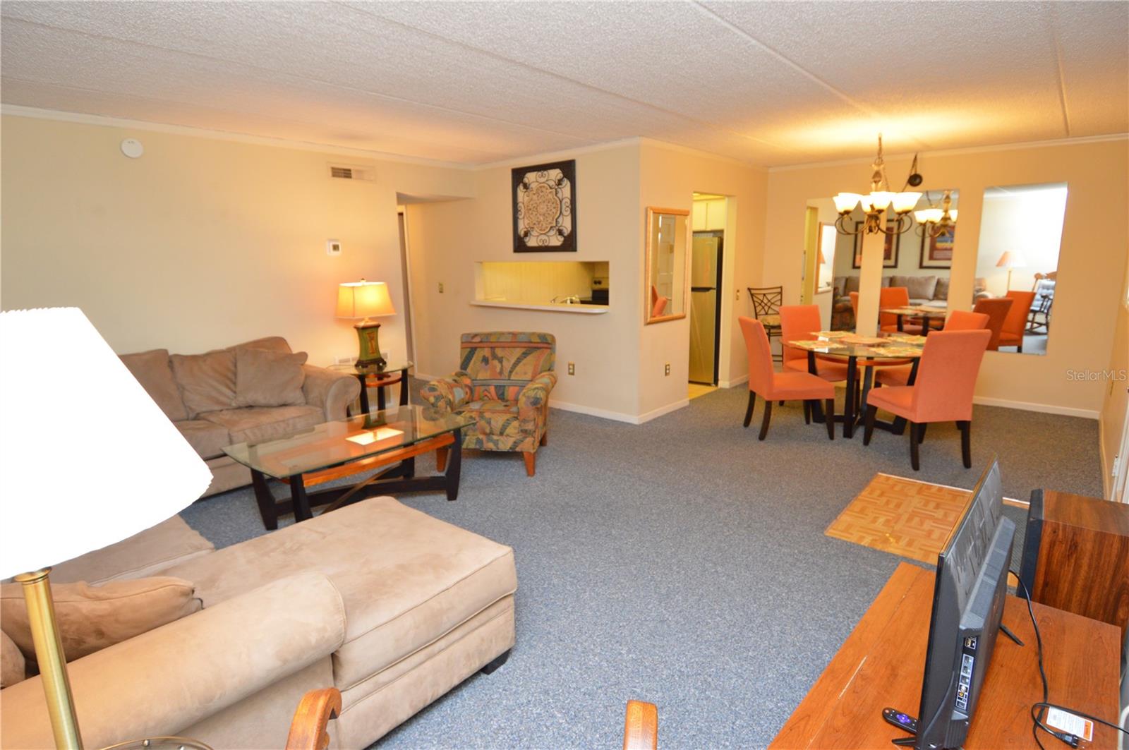 Image 5 of 95 For 12760 Indian Rocks Road 573