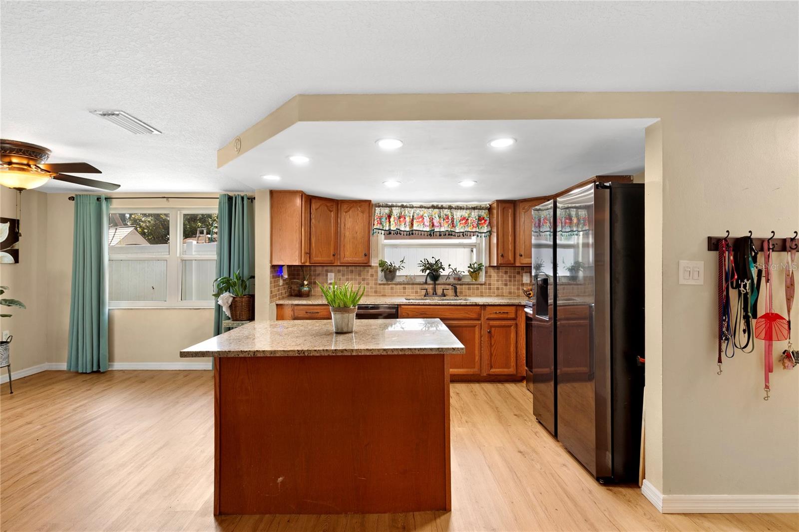 Image 10 of 38 For 9720 Gray Fox Lane
