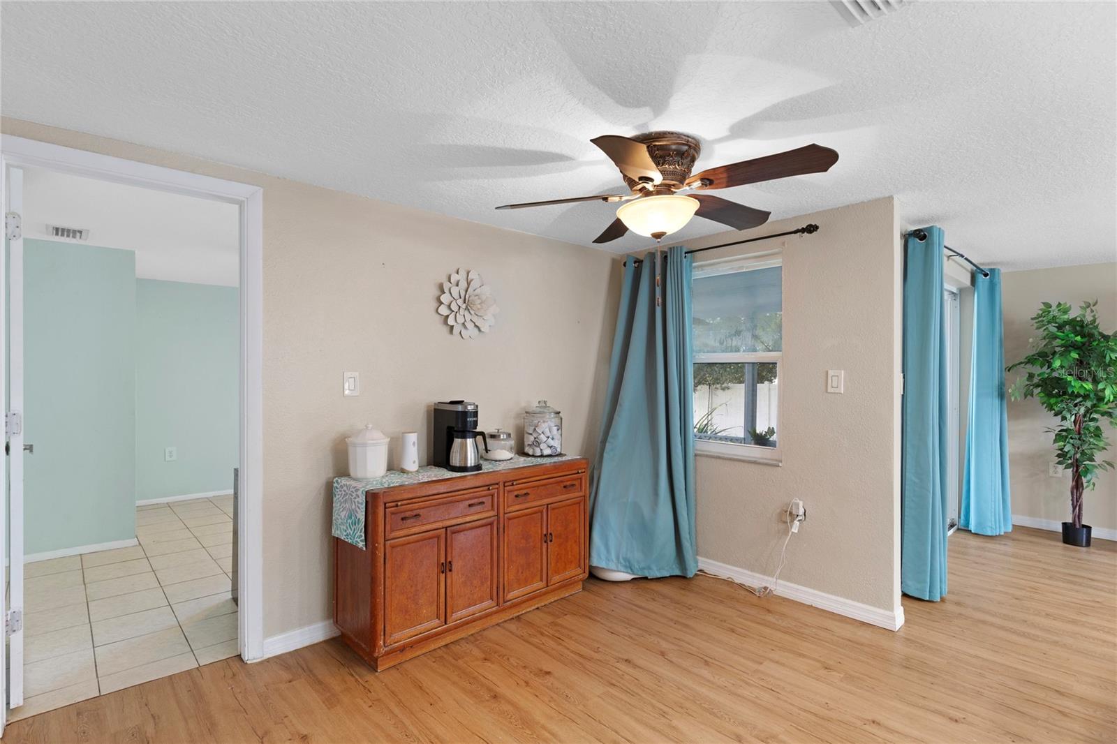 Image 16 of 38 For 9720 Gray Fox Lane