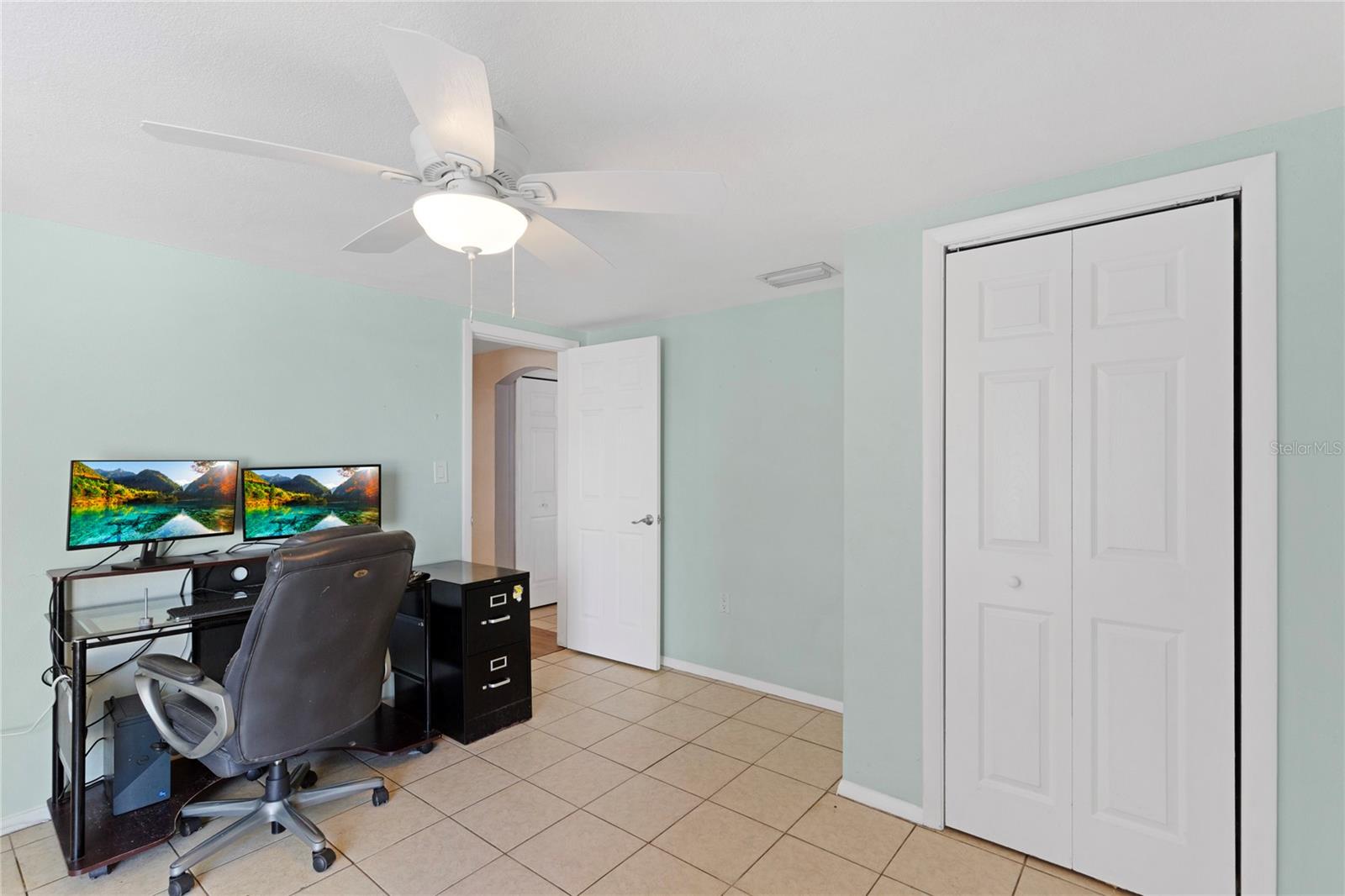 Image 18 of 38 For 9720 Gray Fox Lane