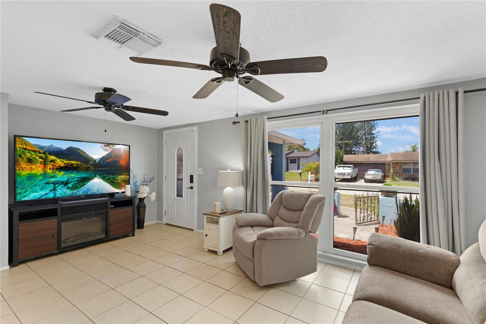 Image 5 of 38 For 9720 Gray Fox Lane