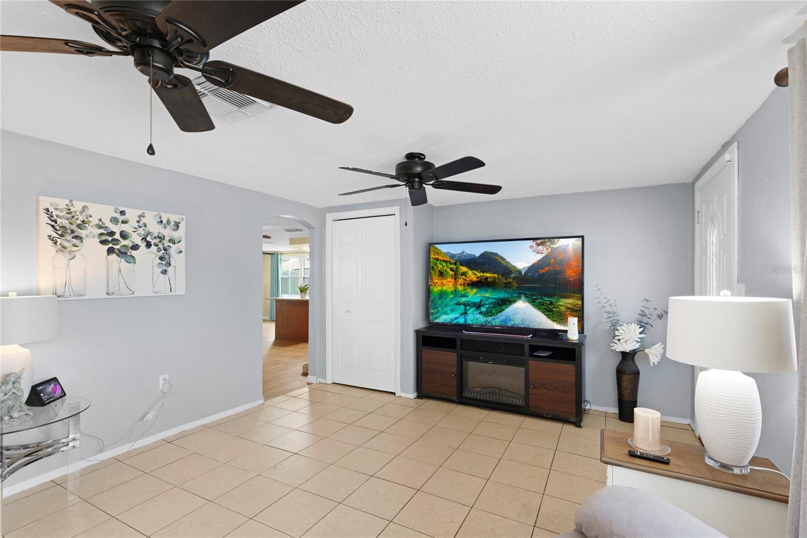 Image 6 of 38 For 9720 Gray Fox Lane